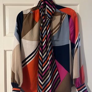 NWT LADIES TRINA TURK GEOMETRIC COLOR BLOCK PULLOVER BLOUSE.
